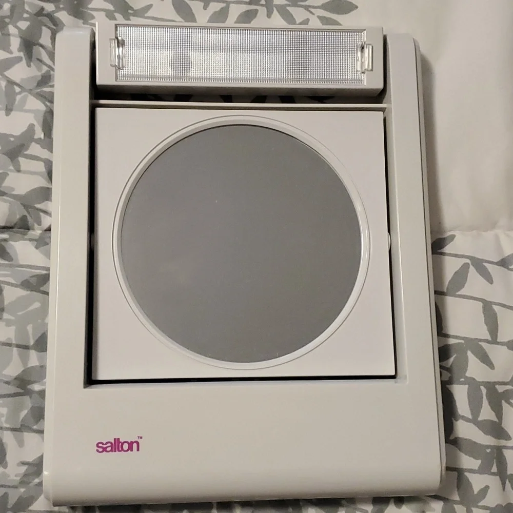 SALTON Lighted Make-up Mirror